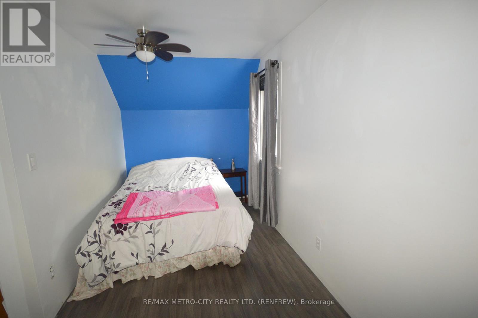 558 Mcgee Street, Pembroke, Ontario  K8A 6E6 - Photo 11 - X12173669