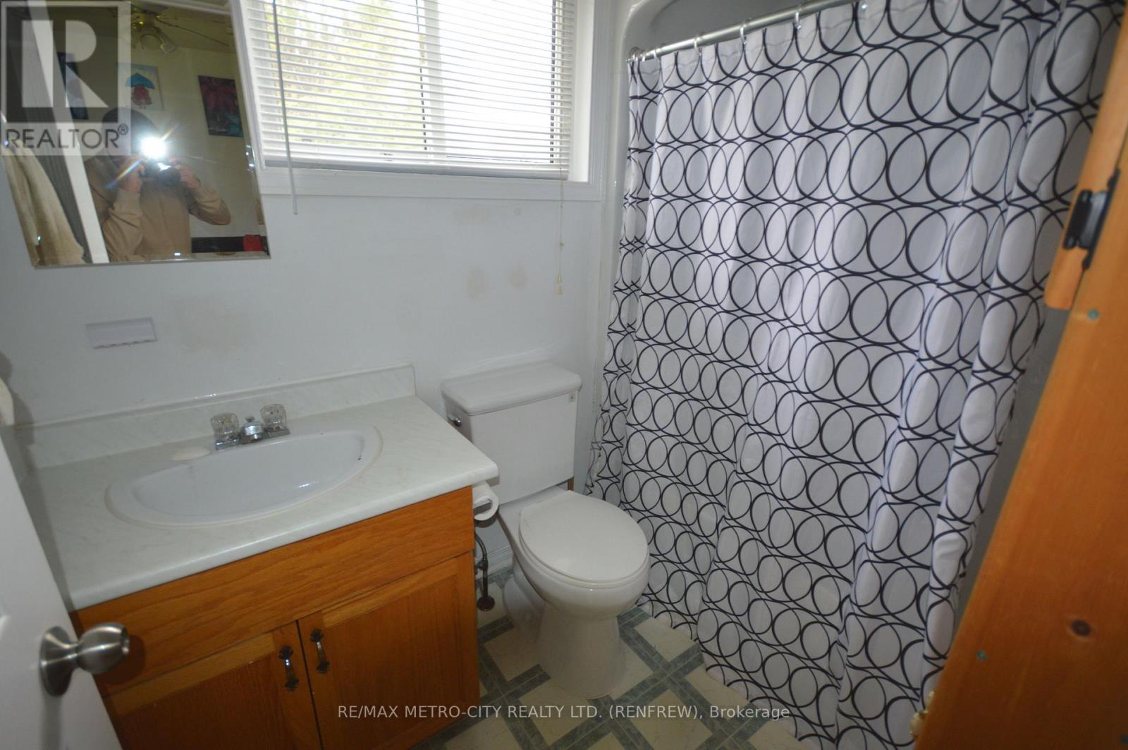 558 Mcgee Street, Pembroke, Ontario  K8A 6E6 - Photo 13 - X12173669