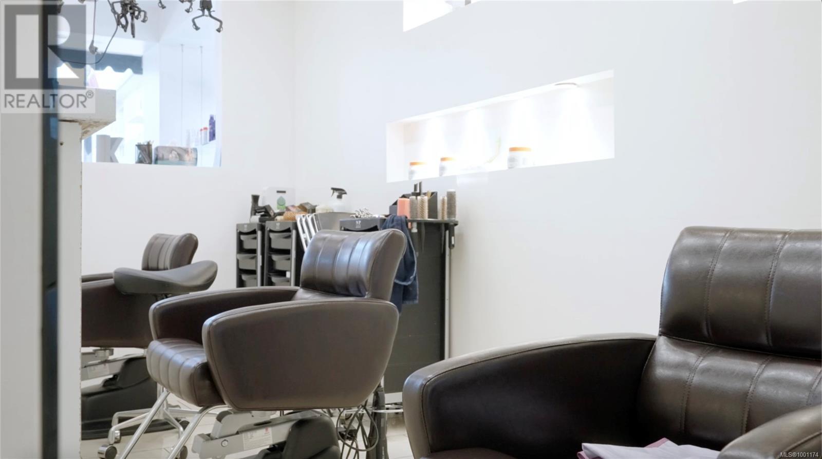 2047 Oak Bay Ave, Oak Bay, British Columbia  V8R 1E5 - Photo 7 - 1001174