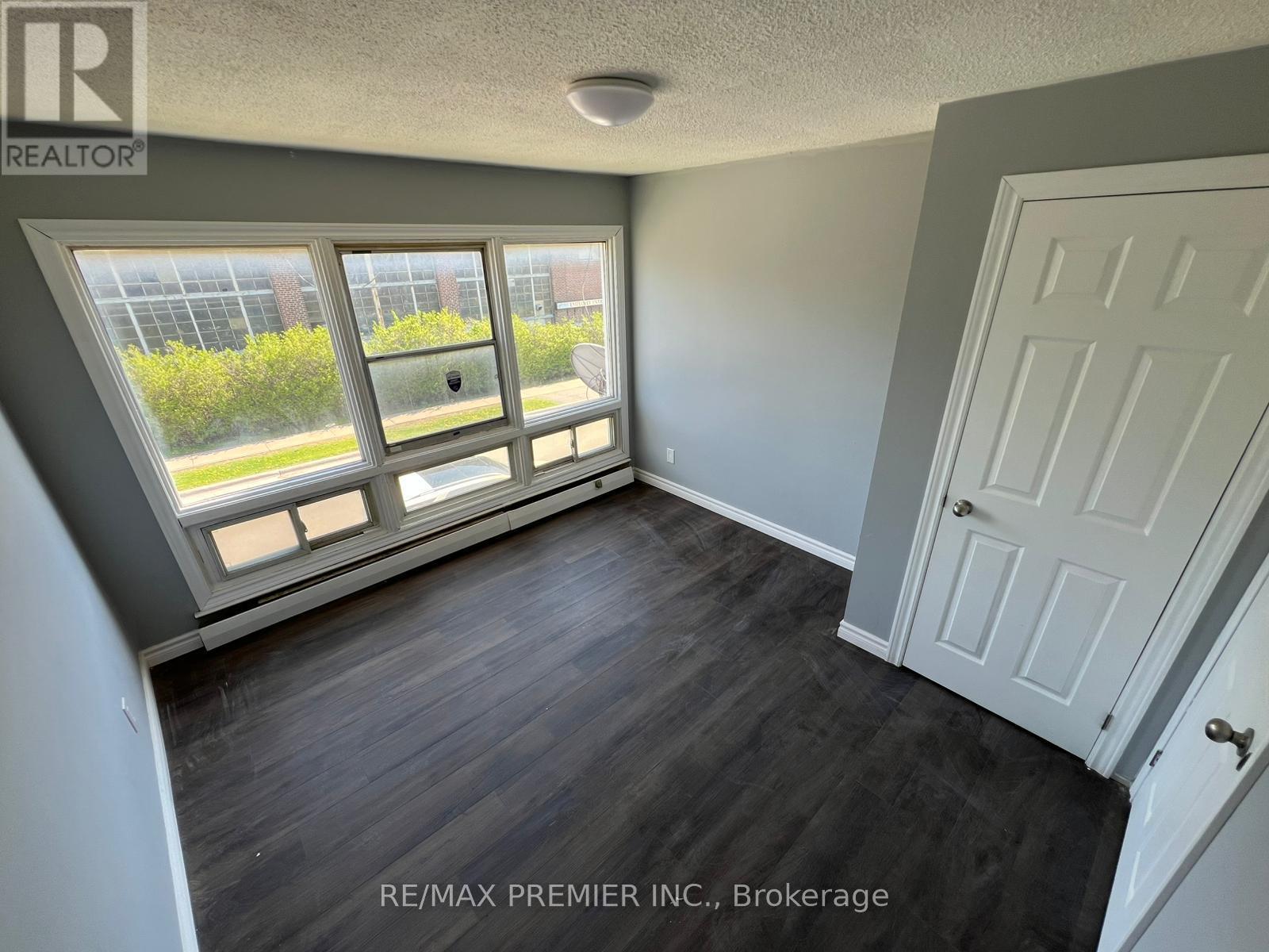 2b - 92 Wolfe Street, Oshawa, Ontario  L1H 3T6 - Photo 4 - E12161070