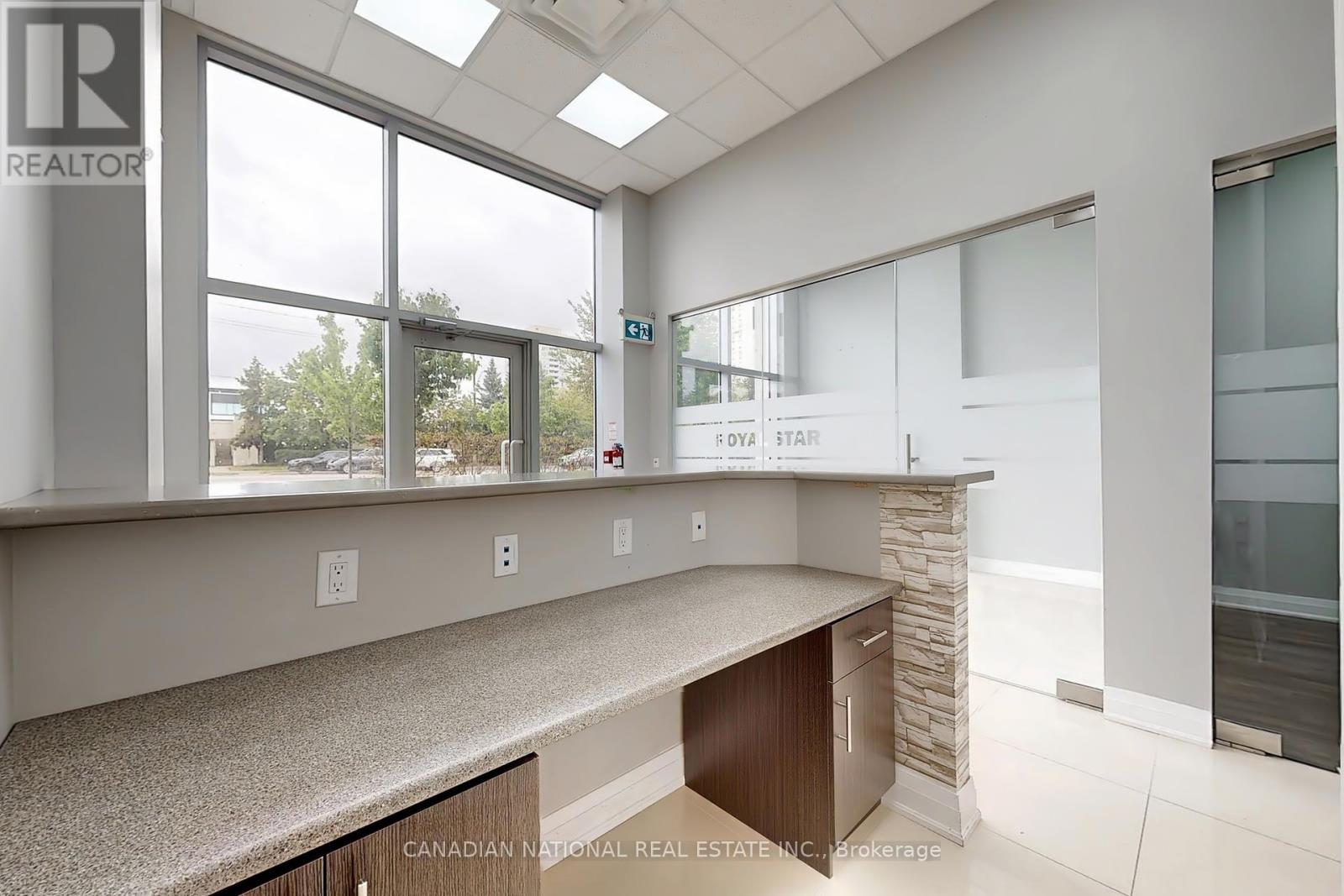 105 - 595 Sheppard Avenue E, Toronto, Ontario  M2K 1B4 - Photo 12 - C12143329