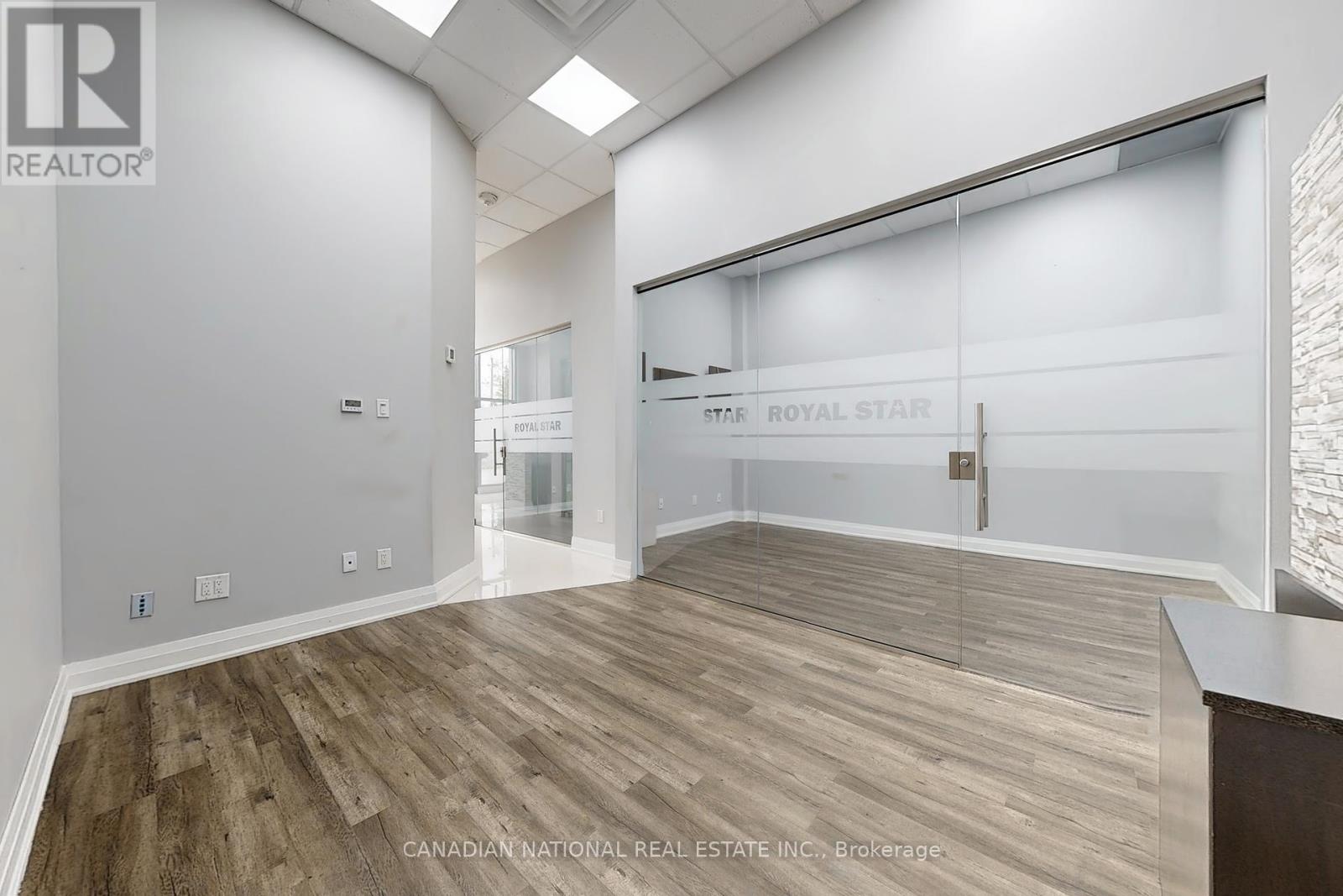 105 - 595 Sheppard Avenue E, Toronto, Ontario  M2K 1B4 - Photo 26 - C12143329
