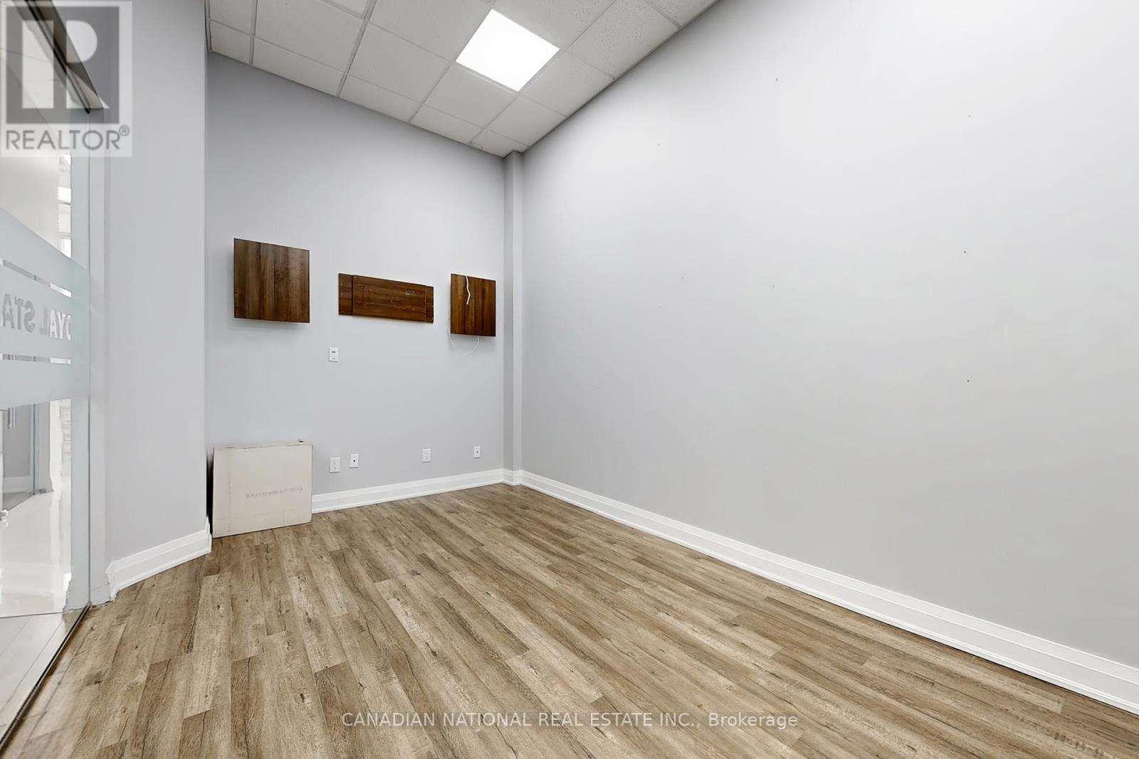 105 - 595 Sheppard Avenue E, Toronto, Ontario  M2K 1B4 - Photo 23 - C12143329