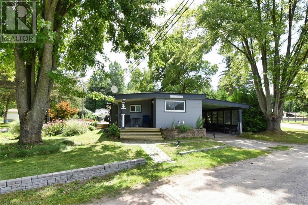 47 SHORT Parkway, Flamborough, Ontario