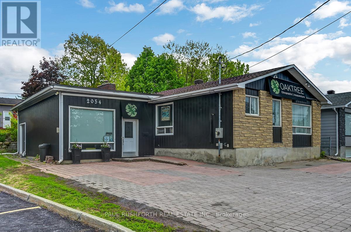 2054 St. Joseph Boulevard, Ottawa, Ontario  K1C 1E6 - Photo 2 - X11956943
