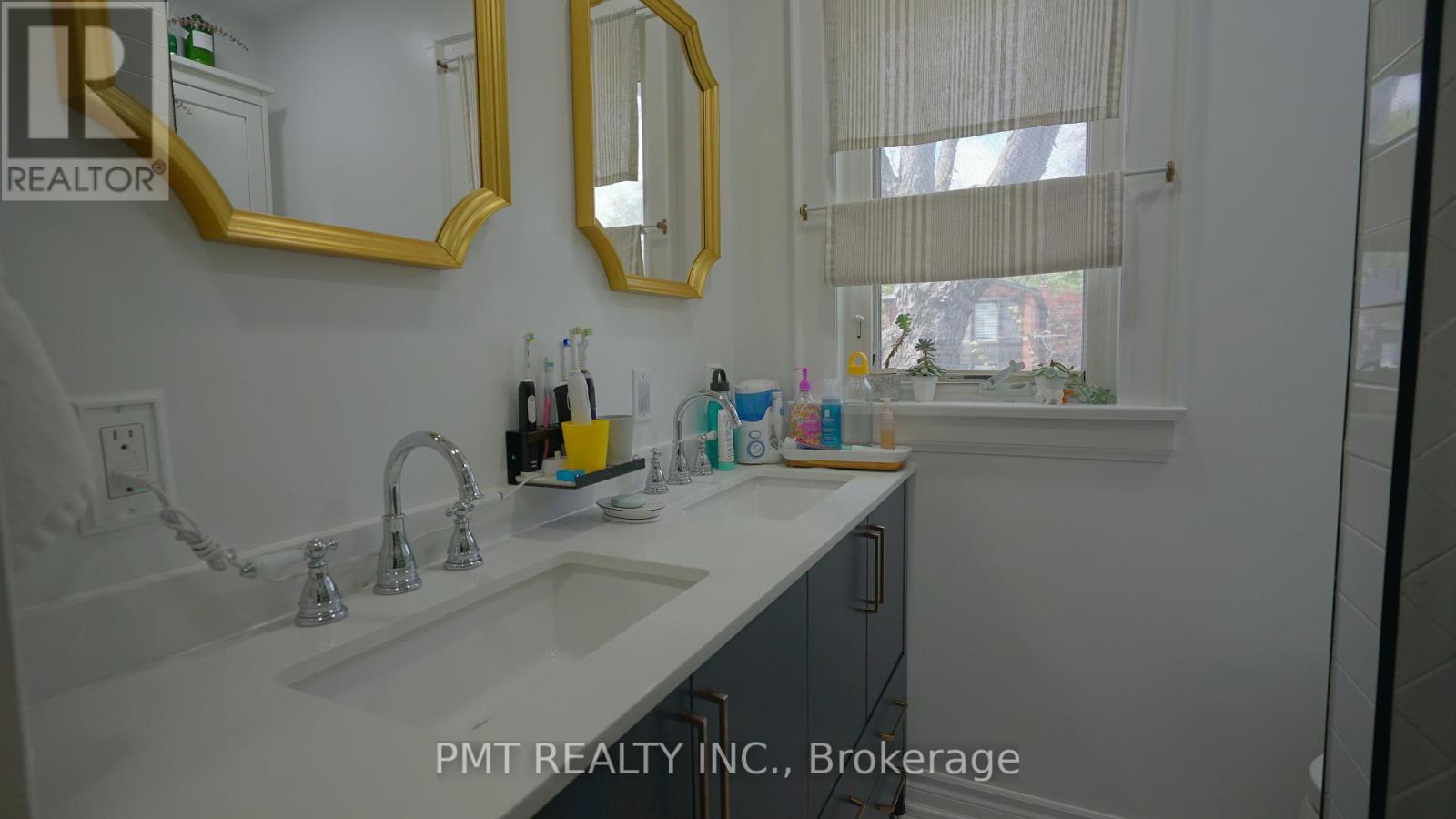 581 Soudan Avenue, Toronto, Ontario  M4S 1X1 - Photo 19 - C12173598