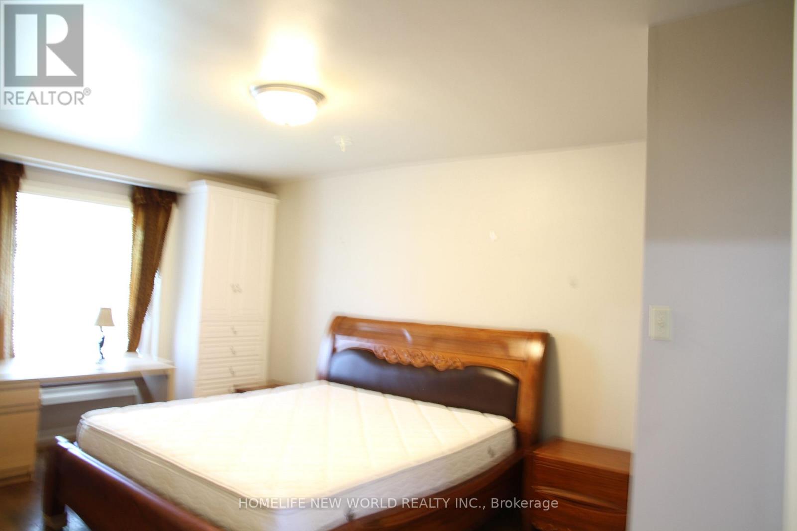 10 Bathford Crescent, Toronto, Ontario  M2J 2S4 - Photo 5 - C12173629