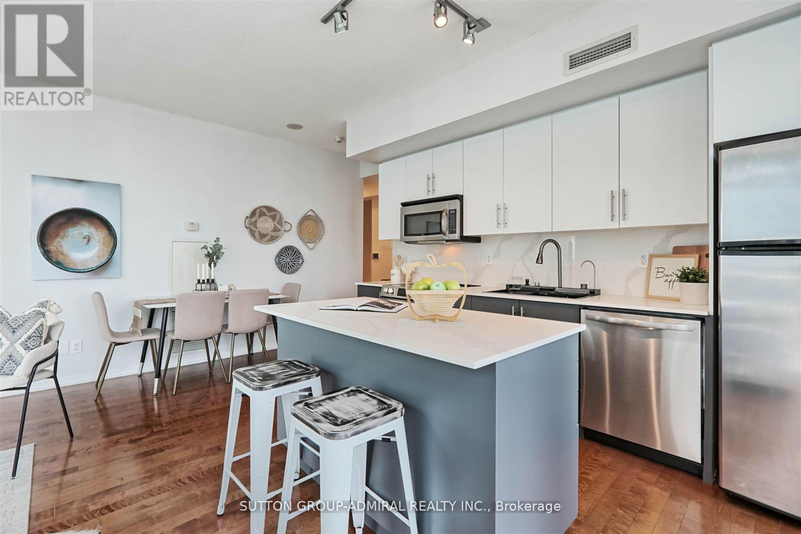 1407 - 55 Bremner Boulevard, Toronto (Waterfront Communities), Ontario  M5J 0A6 - Photo 13 - C12173651