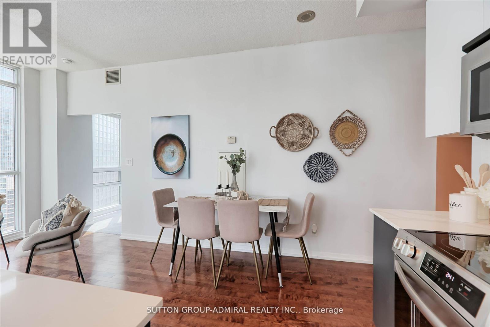 1407 - 55 Bremner Boulevard, Toronto (Waterfront Communities), Ontario  M5J 0A6 - Photo 17 - C12173651