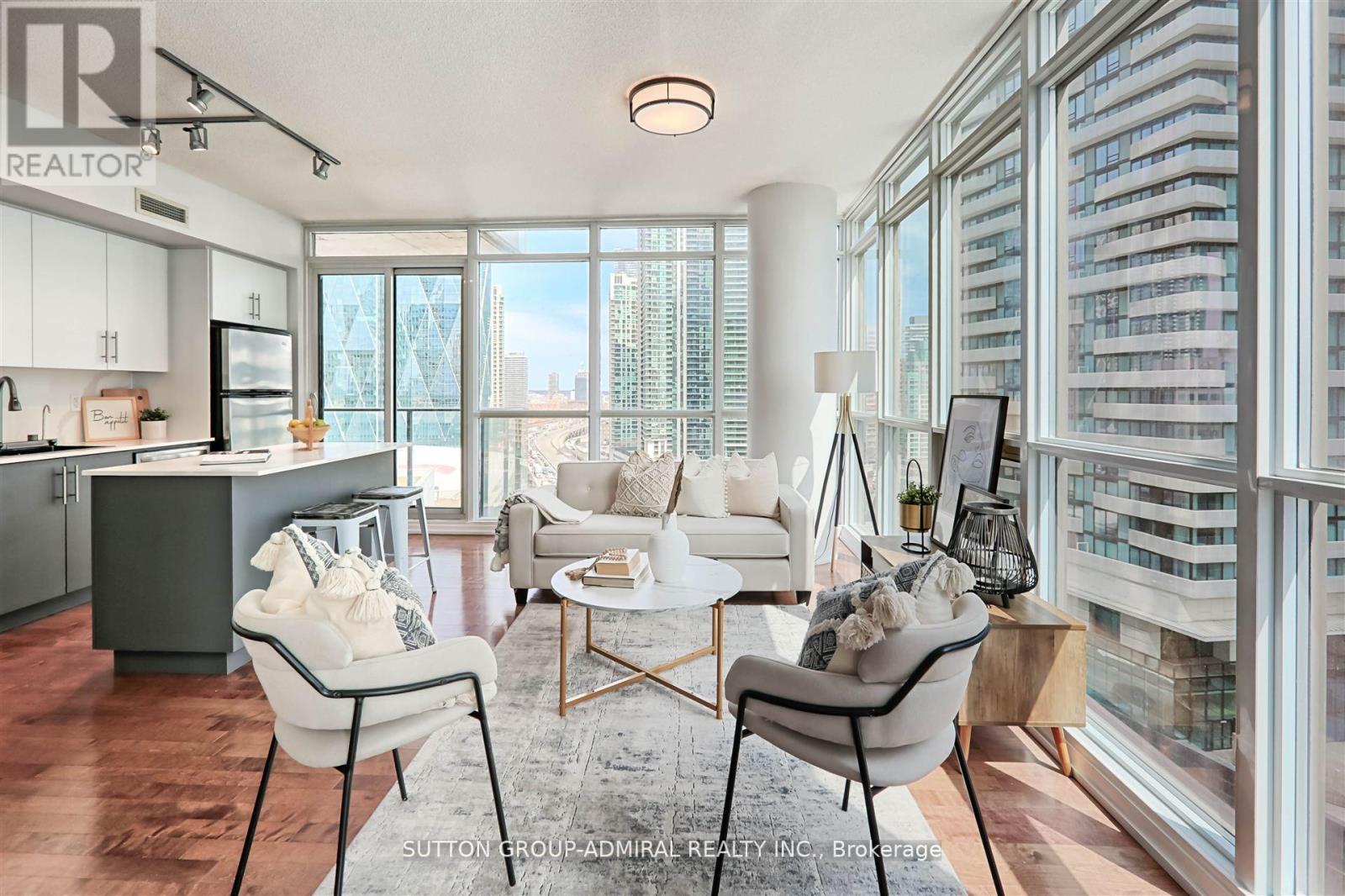 1407 - 55 Bremner Boulevard, Toronto (Waterfront Communities), Ontario  M5J 0A6 - Photo 23 - C12173651