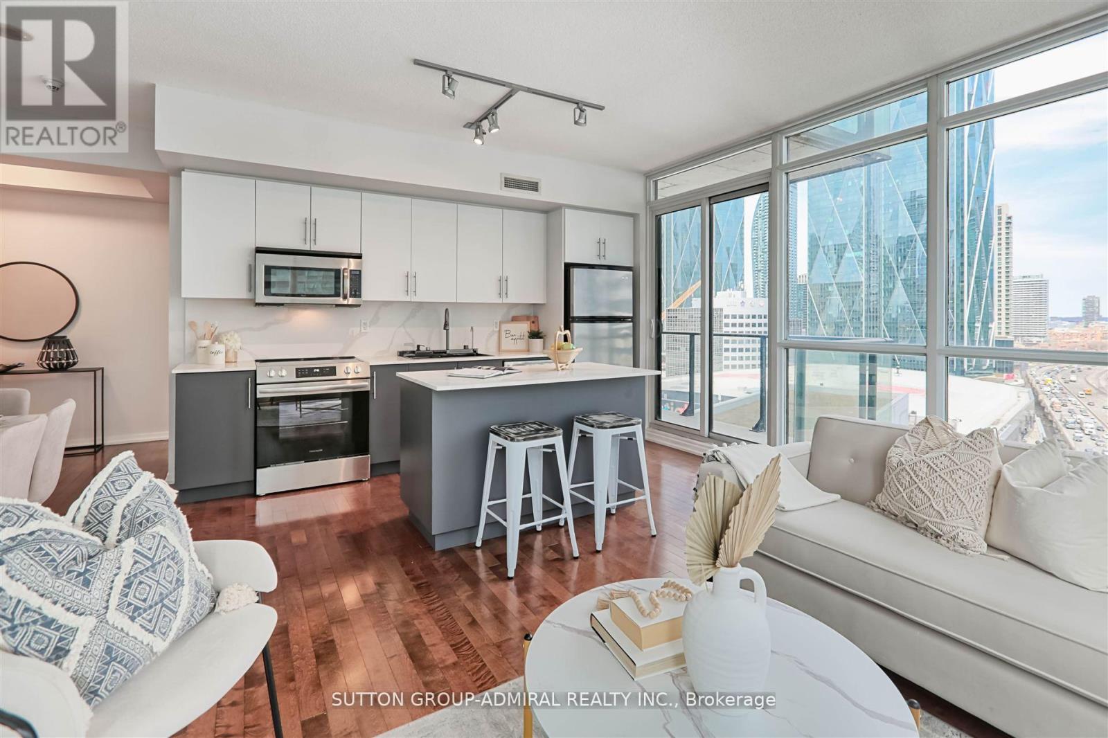 1407 - 55 Bremner Boulevard, Toronto (Waterfront Communities), Ontario  M5J 0A6 - Photo 26 - C12173651