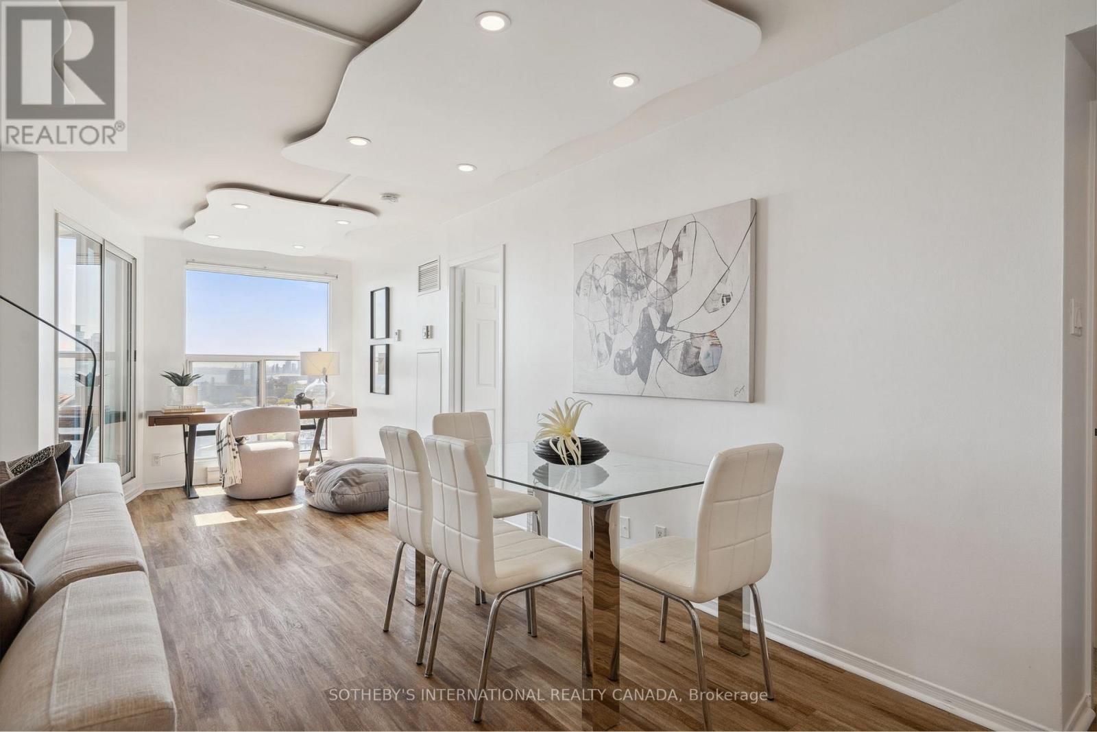 3212 - 99 Harbour Square, Toronto (Waterfront Communities), Ontario  M5J 2H2 - Photo 13 - C12173710
