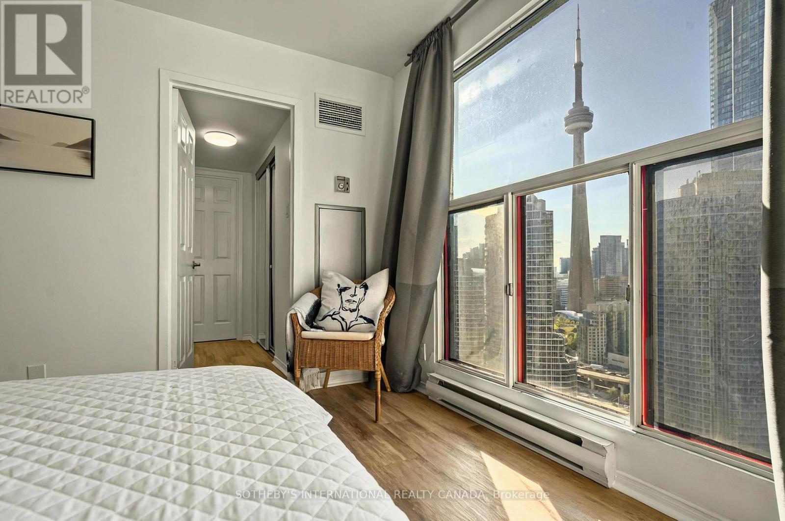 3212 - 99 Harbour Square, Toronto, Ontario  M5J 2H2 - Photo 35 - C12173710