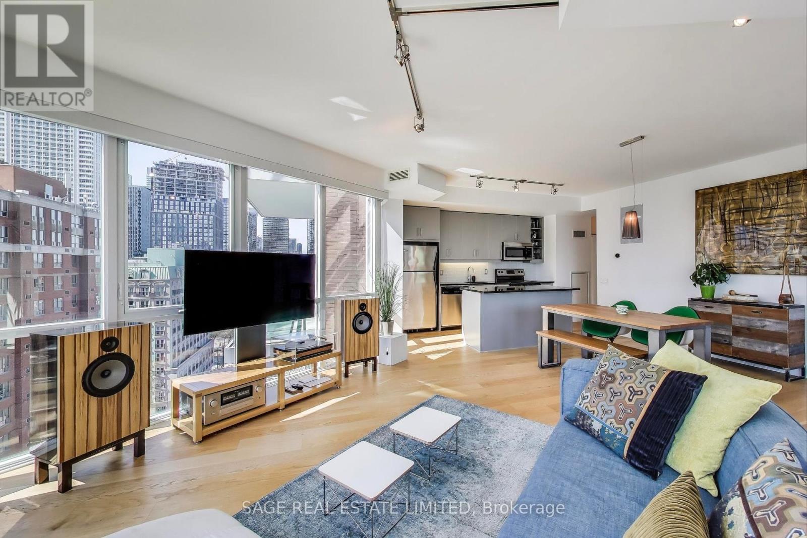 1104 - 112 George Street, Toronto, Ontario  M5A 2M5 - Photo 6 - C12173718