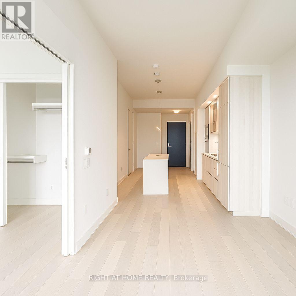 5103 - 11 Yorkville Avenue, Toronto, Ontario  M4W 1L2 - Photo 8 - C12173733