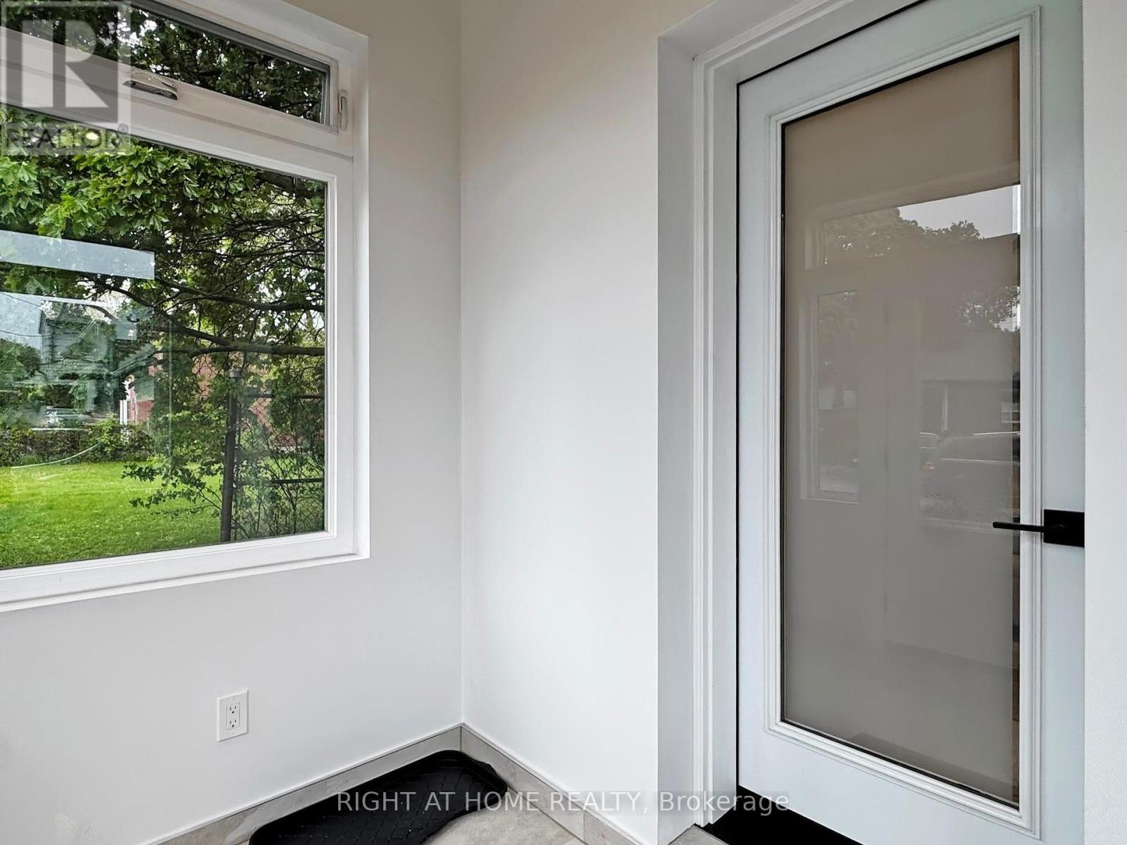 475 Donlands Avenue, Toronto (East York), Ontario  M4J 3S4 - Photo 8 - E12171414