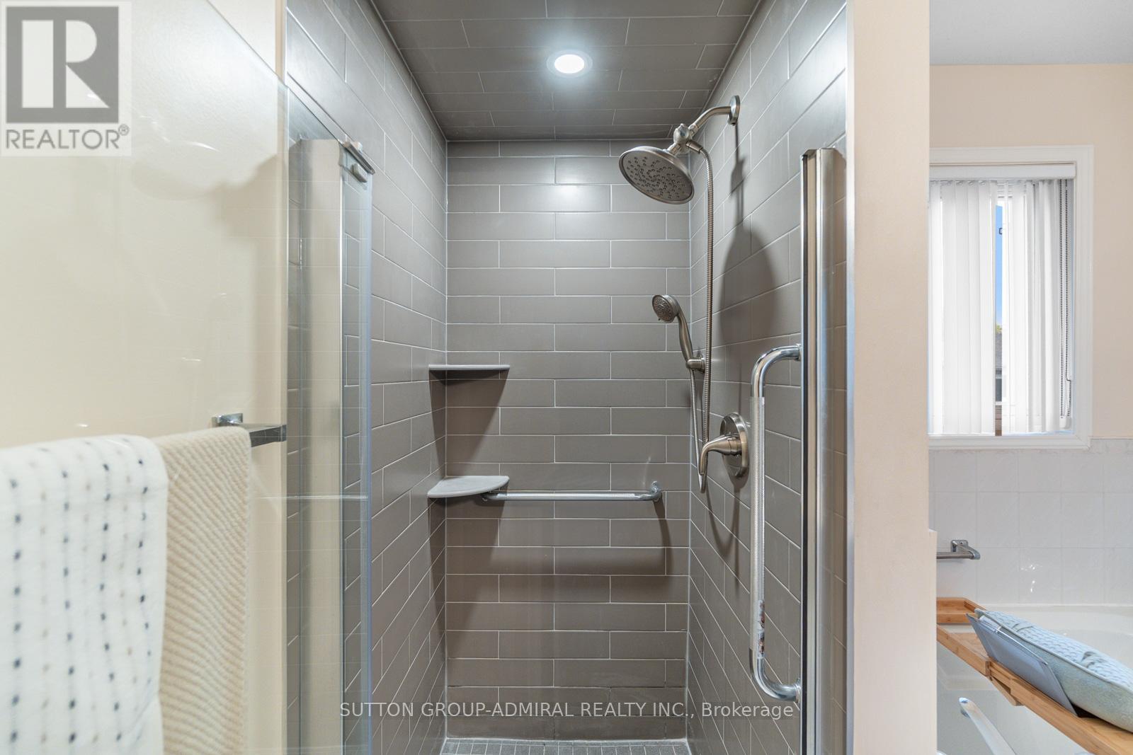 288 Chelwood Drive, Vaughan, Ontario  L4J 7Y8 - Photo 22 - N12173617