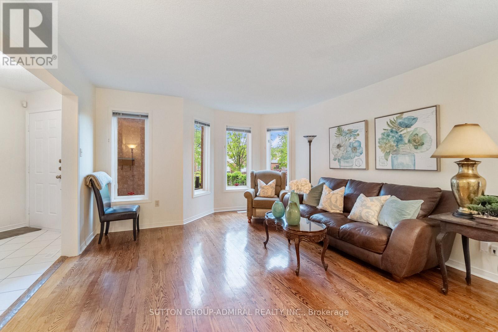 288 Chelwood Drive, Vaughan, Ontario  L4J 7Y8 - Photo 6 - N12173617