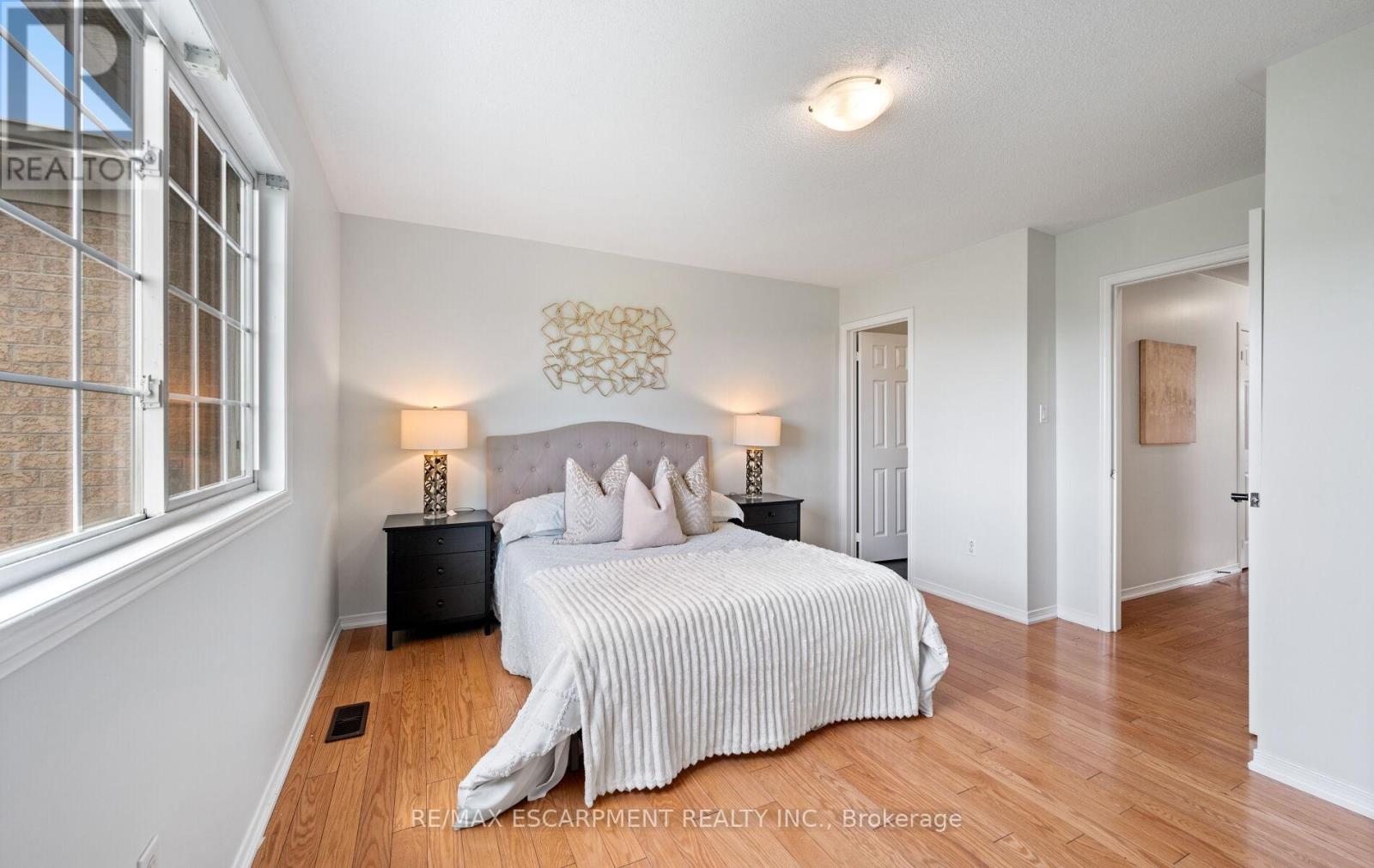 144 Keystar Court, Vaughan, Ontario  L4H 0G8 - Photo 35 - N12173750