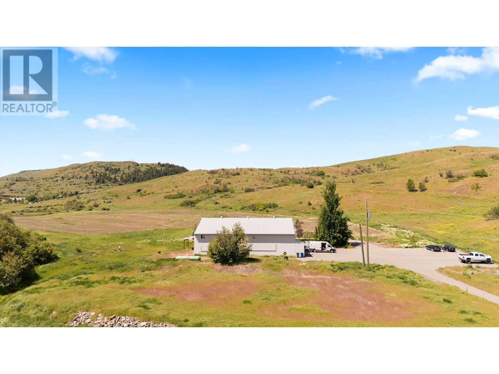 6924/6926 Old Kamloops Road, Vernon, British Columbia  V1H 1W1 - Photo 8 - 10349327