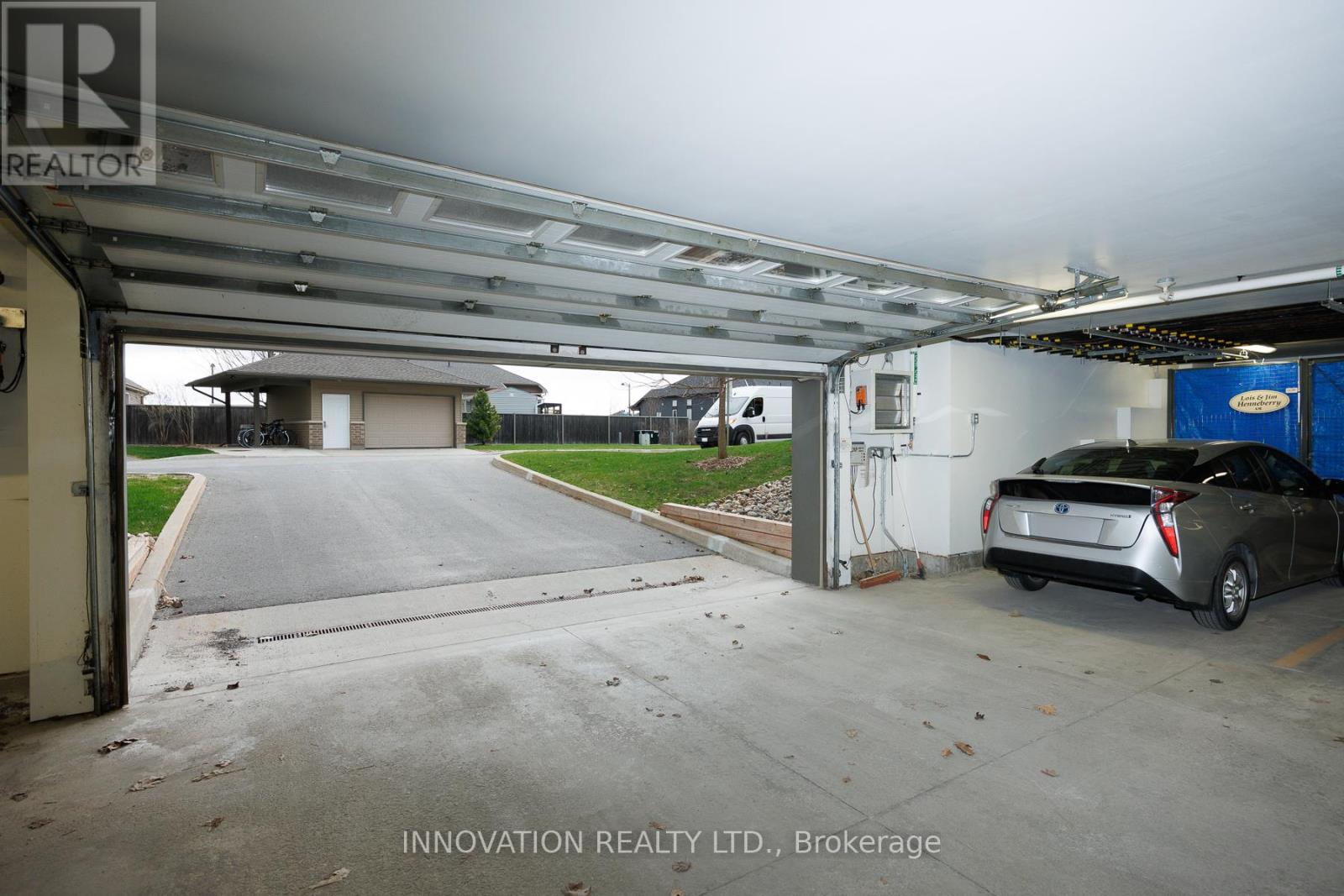 103 - 320 Jatoba, Ottawa, Ontario  K2V 0E7 - Photo 36 - X12114832