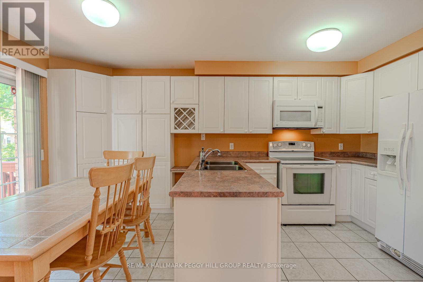 312 Harvie Road, Barrie, Ontario  L4N 8H1 - Photo 5 - S12173726