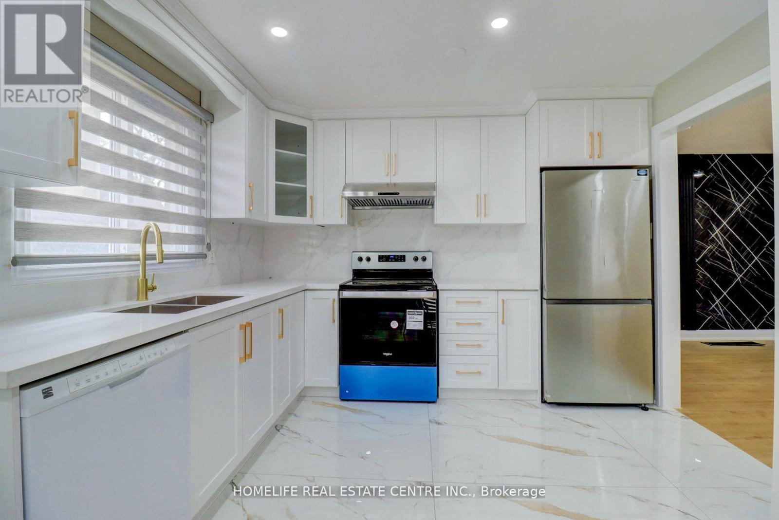 240 Bayfield Street, Barrie, Ontario  L4M 3B7 - Photo 10 - S12173730