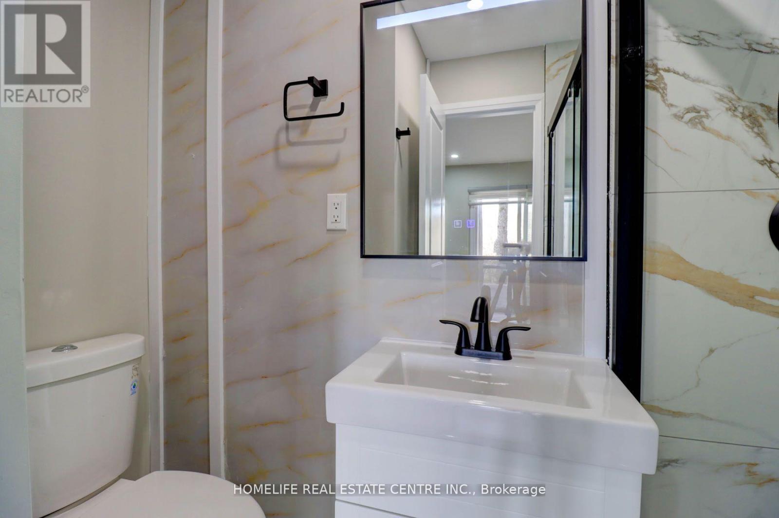 240 Bayfield Street, Barrie, Ontario  L4M 3B7 - Photo 23 - S12173730