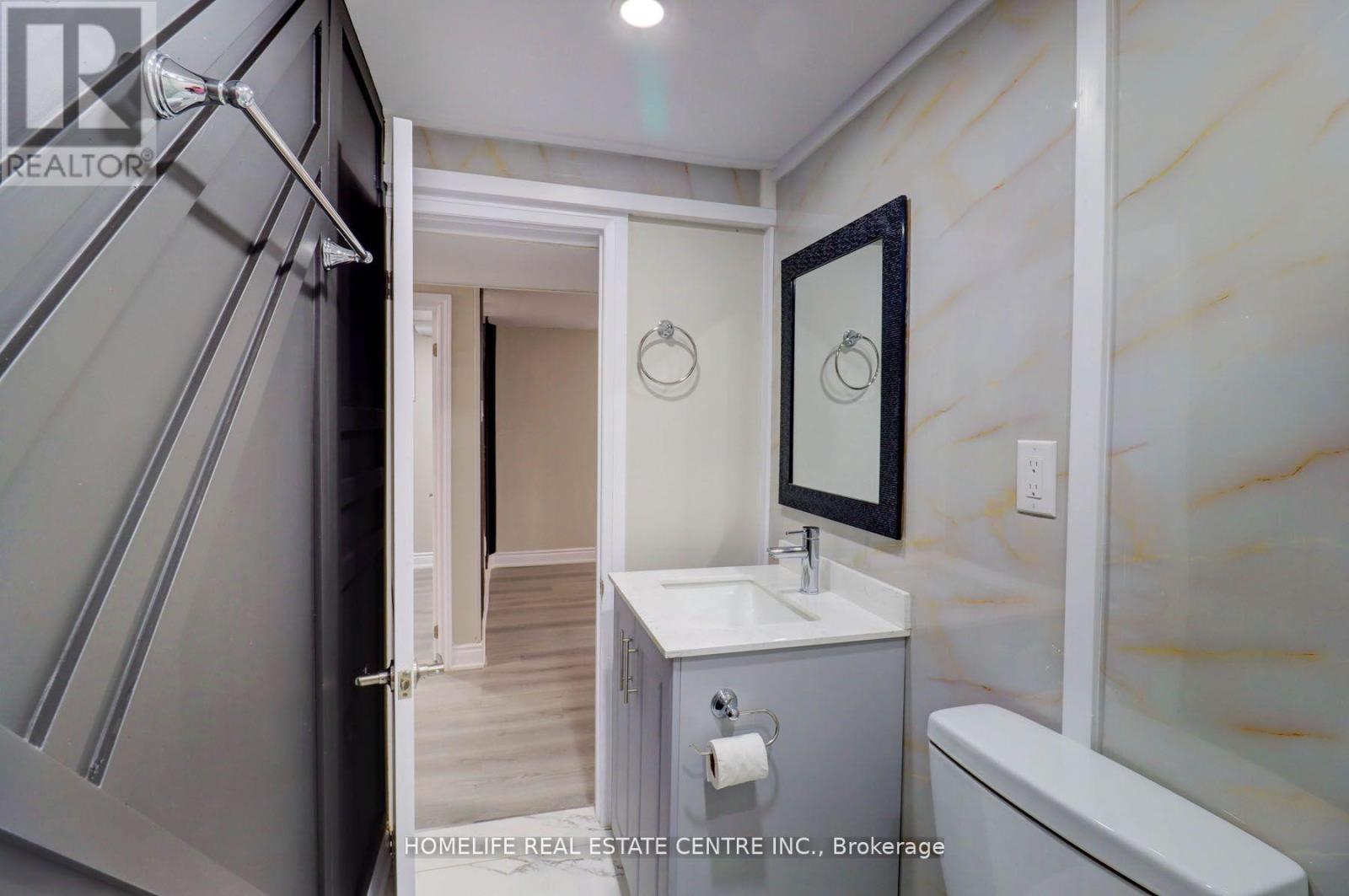 240 Bayfield Street, Barrie, Ontario  L4M 3B7 - Photo 34 - S12173730