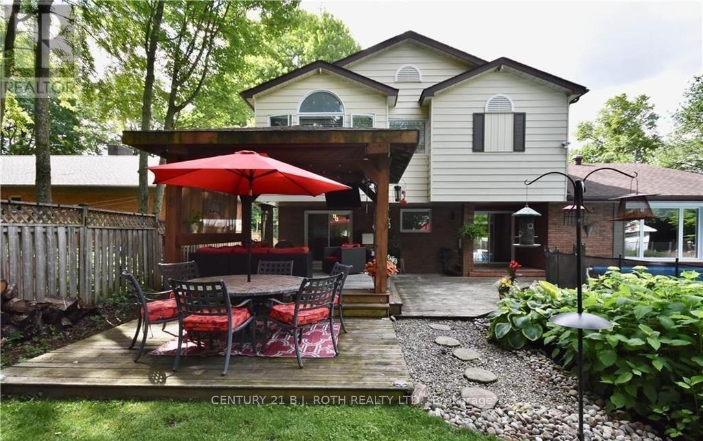 32 Wattie Road, Springwater (Midhurst), Ontario  L9X 0P7 - Photo 33 - S12173741