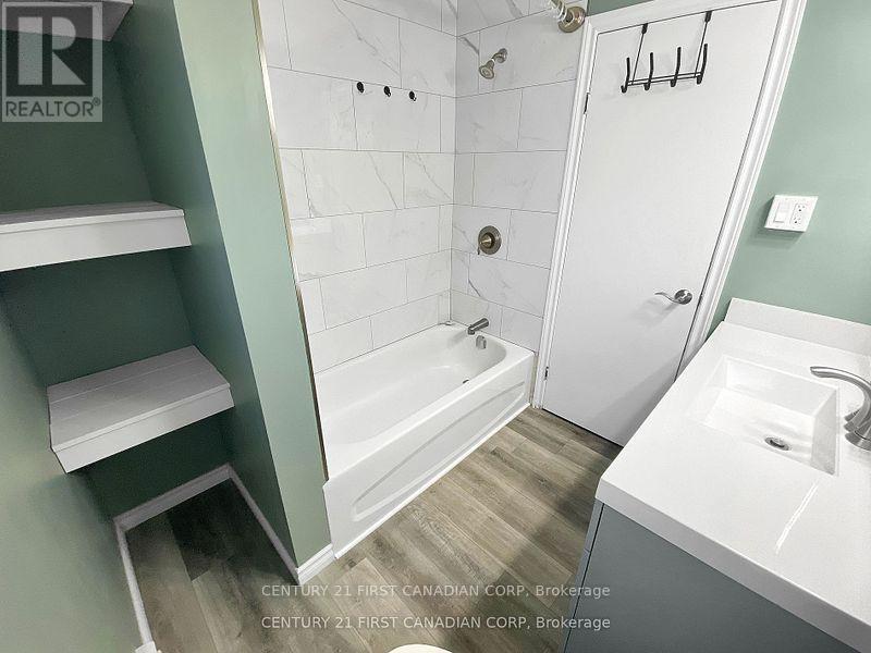 67 Sackville Street, London East, Ontario  N5Z 2E3 - Photo 12 - X12173805