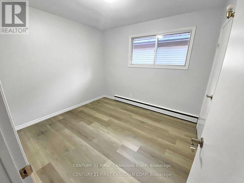 67 Sackville Street, London East, Ontario  N5Z 2E3 - Photo 21 - X12173805