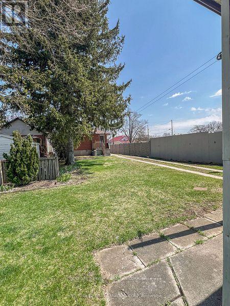 67 Sackville Street, London East, Ontario  N5Z 2E3 - Photo 8 - X12173805