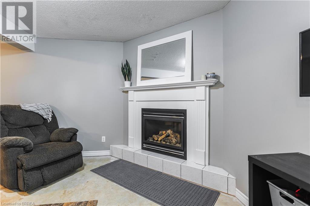 39 St Patricks Drive, Brantford, Ontario  N3T 6K9 - Photo 15 - 40724702