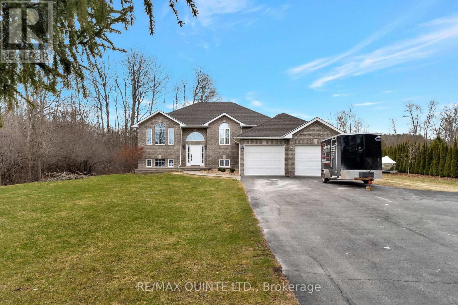 544 Townsend Road, Belleville, Ontario  K0K 3E0 - Photo 2 - X12173757