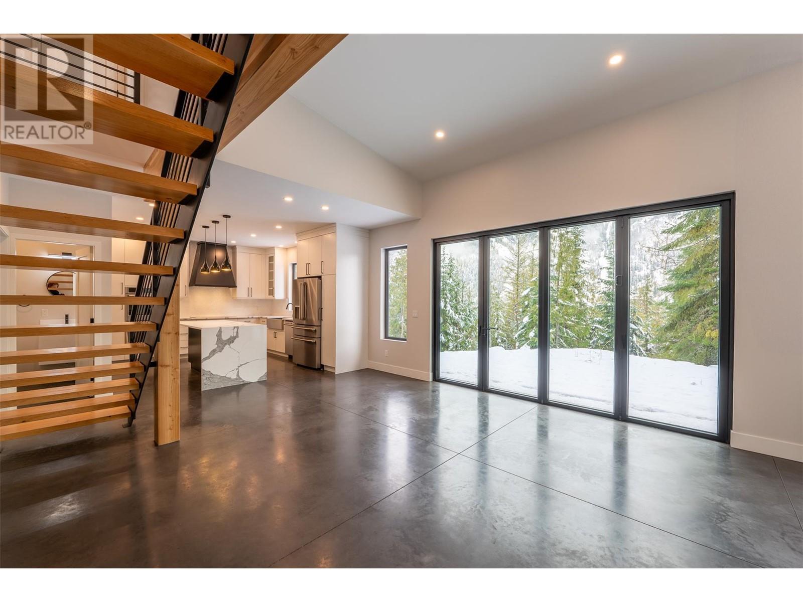 1350 Kai Road, Nelson, British Columbia  V1L 7G1 - Photo 12 - 10330712