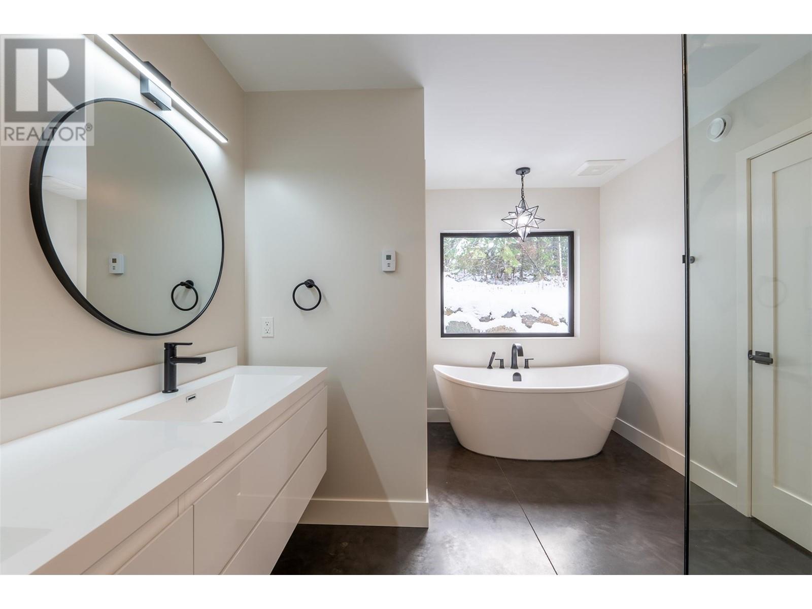 1350 Kai Road, Nelson, BC V1L7G1