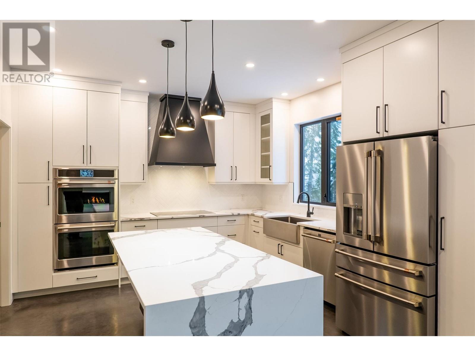 1350 Kai Road, Nelson, British Columbia  V1L 7G1 - Photo 21 - 10330712