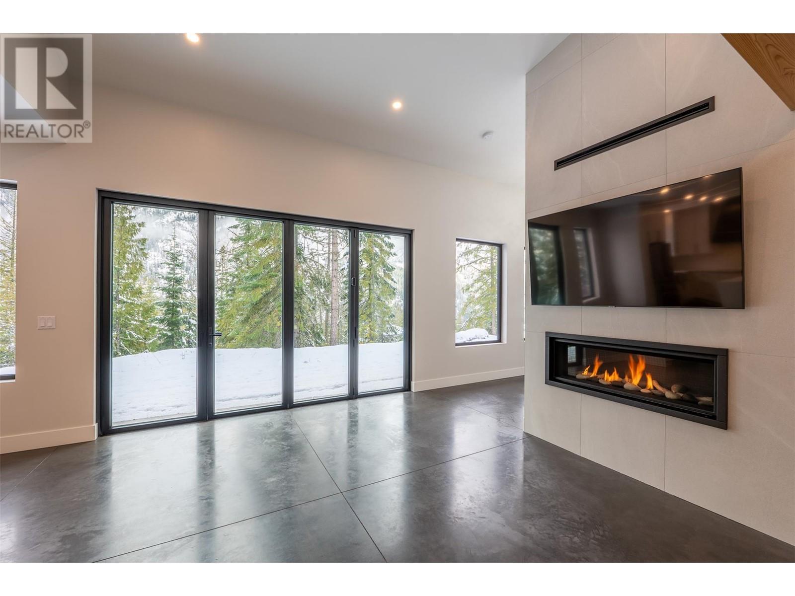 1350 Kai Road, Nelson, British Columbia  V1L 7G1 - Photo 14 - 10330712