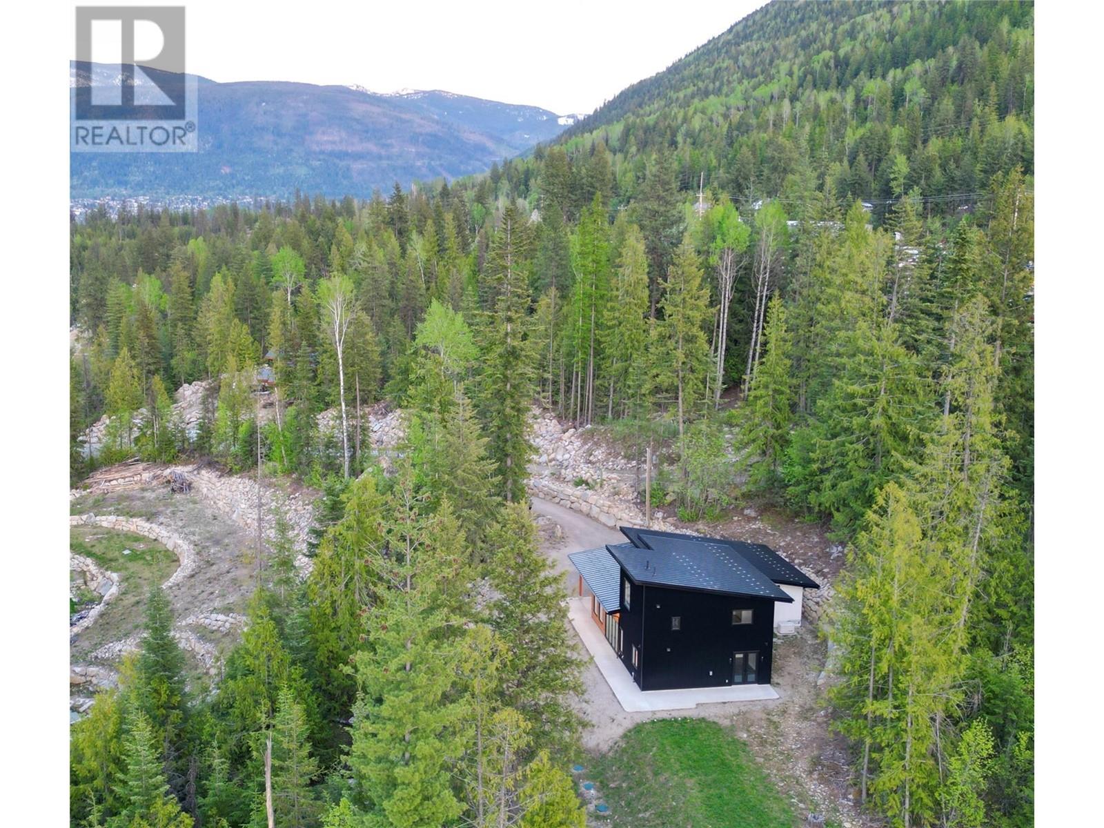 1350 Kai Road, Nelson, BC V1L7G1