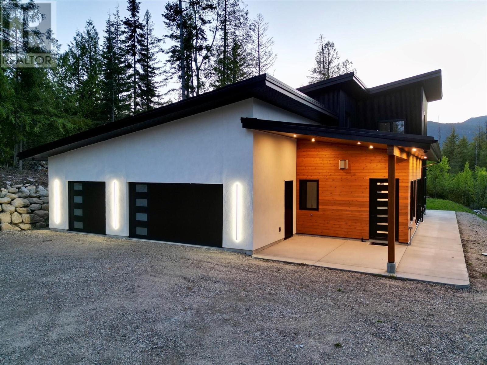 1350 Kai Road, Nelson, British Columbia  V1L 7G1 - Photo 7 - 10330712