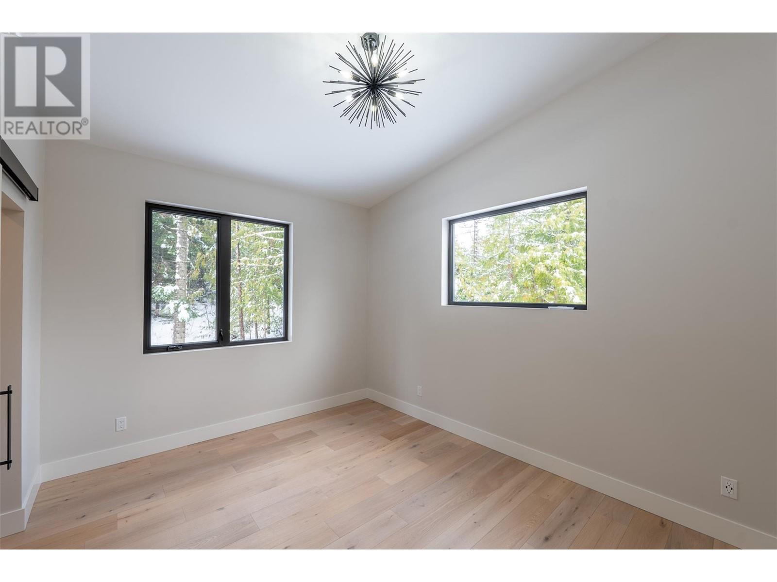 1350 Kai Road, Nelson, British Columbia  V1L 7G1 - Photo 66 - 10330712