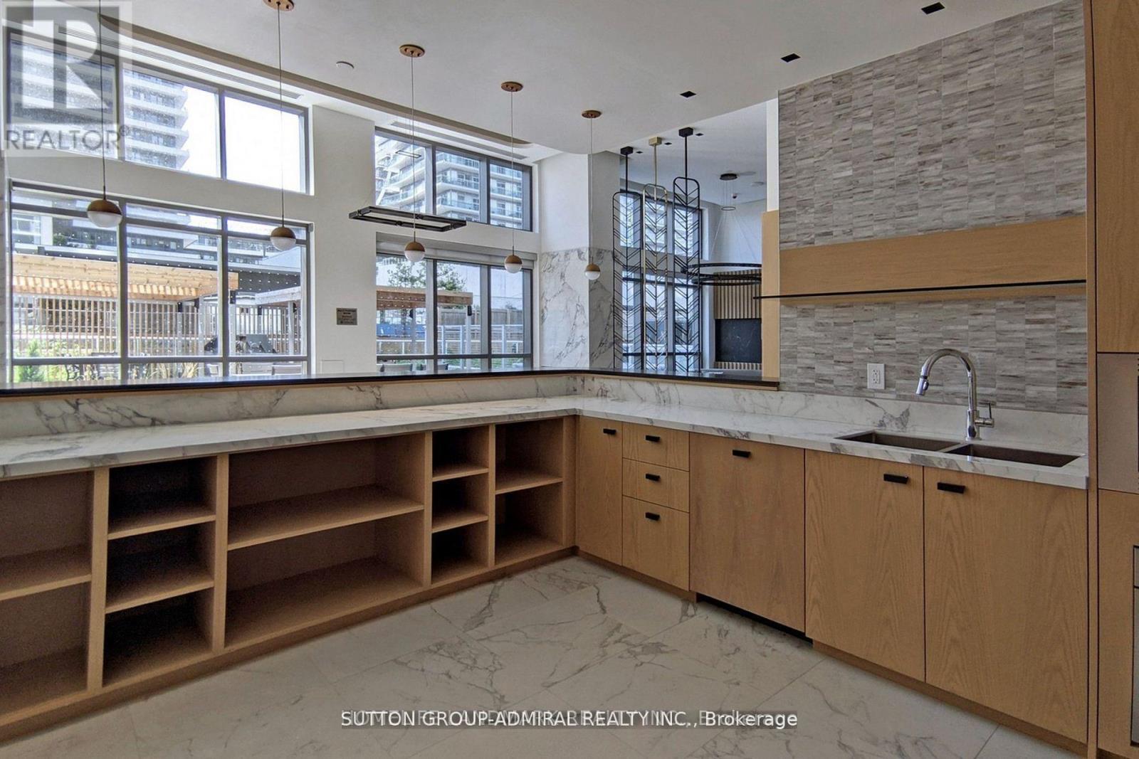 202 - 65 Annie Craig Drive, Toronto, Ontario  M8V 0G3 - Photo 7 - W12173601