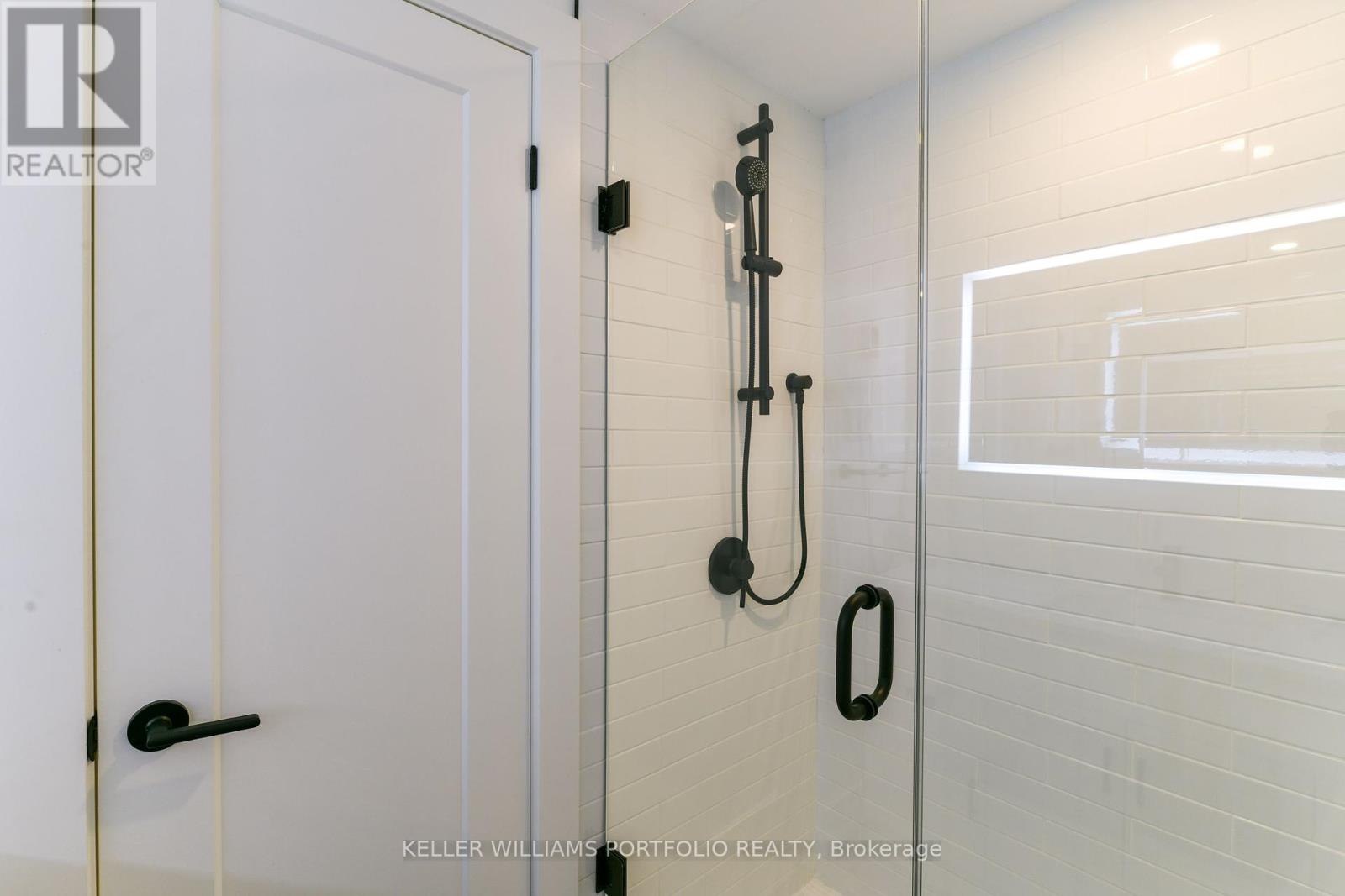 1250 Davenport Road, Toronto, Ontario  M6H 2G9 - Photo 12 - W12173612