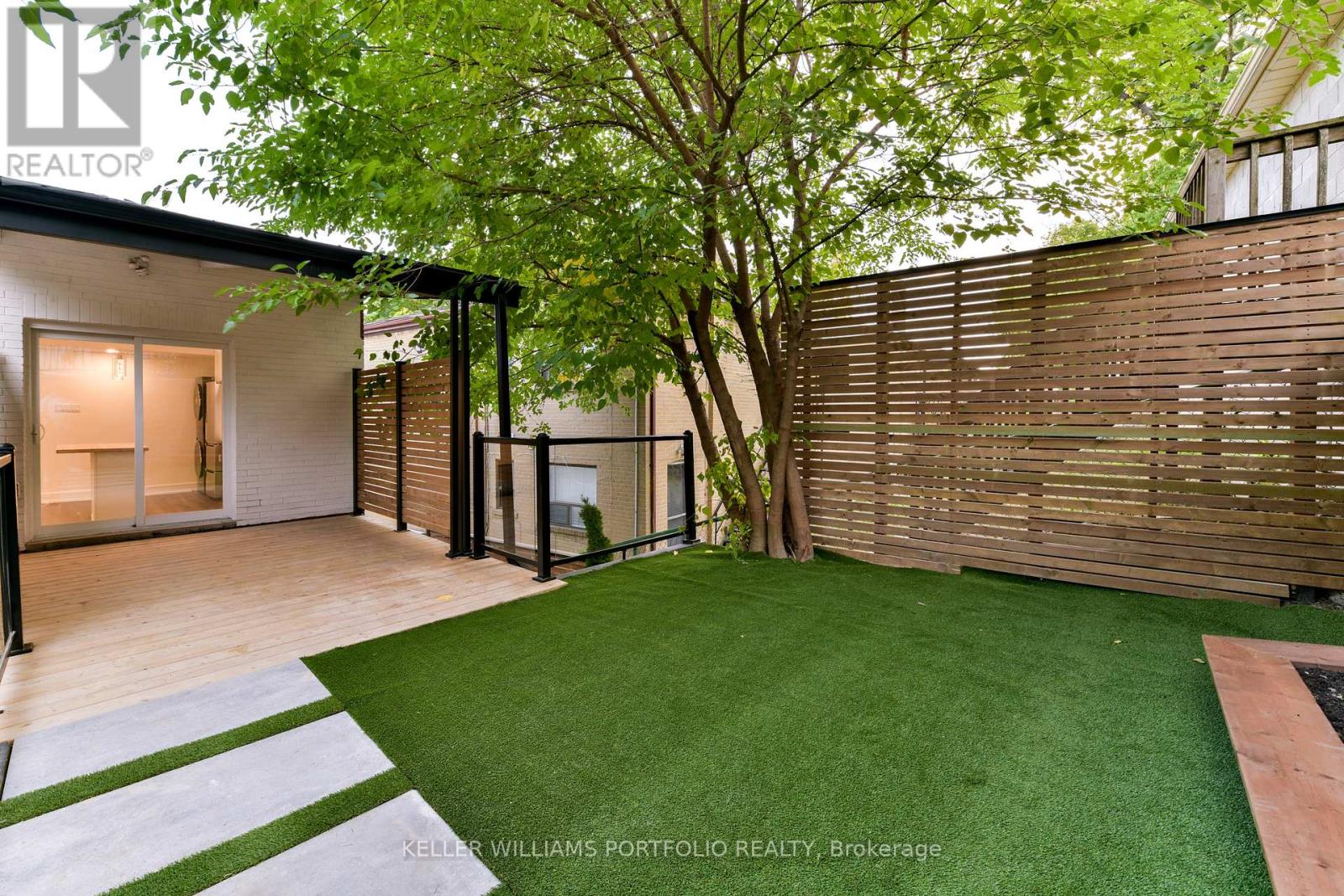 1250 Davenport Road, Toronto, Ontario  M6H 2G9 - Photo 16 - W12173612