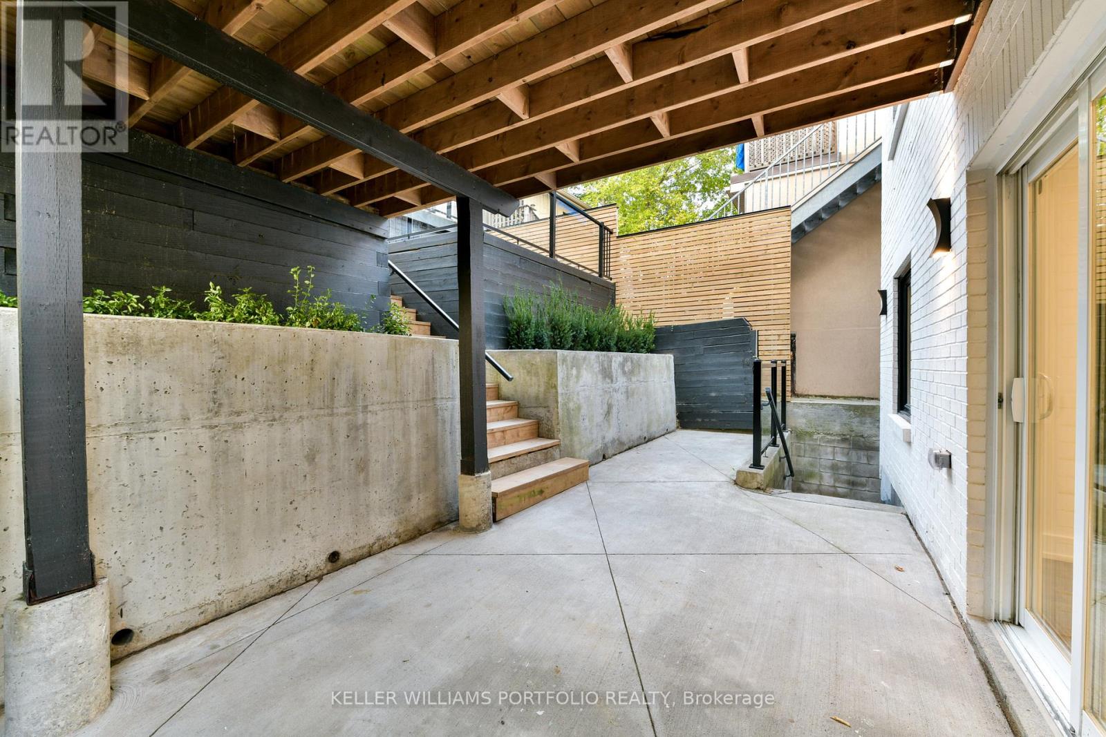 1250 Davenport Road, Toronto, Ontario  M6H 2G9 - Photo 25 - W12173612