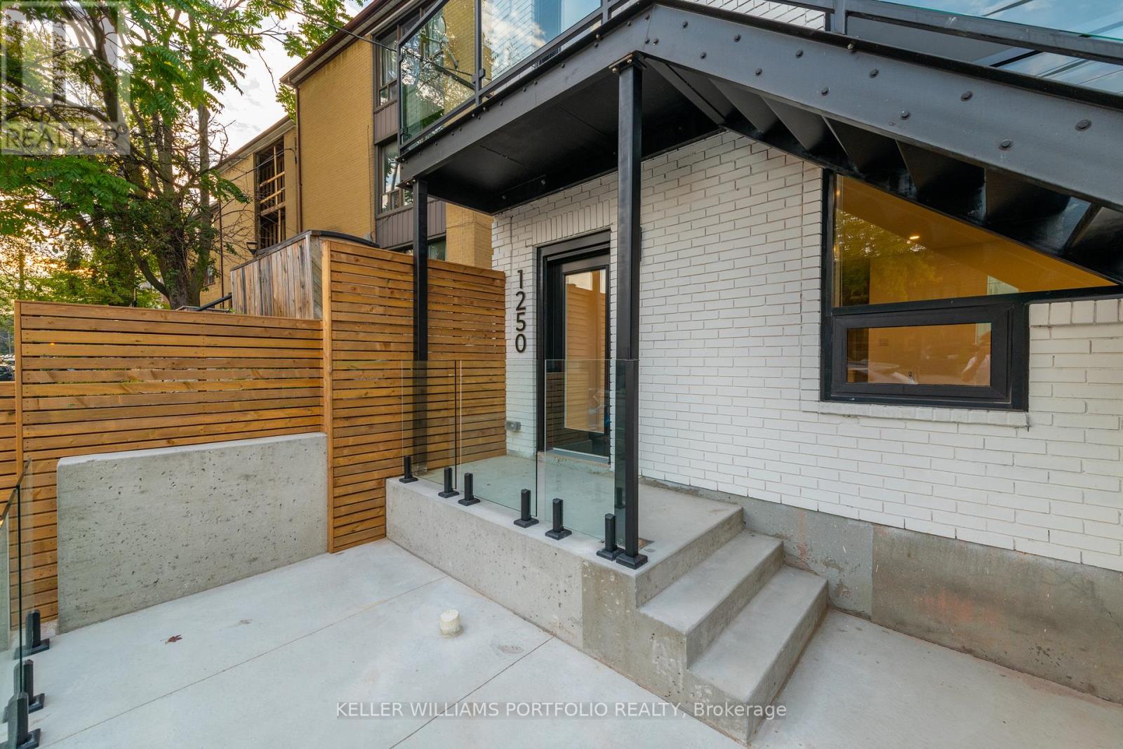 1250 Davenport Road, Toronto, Ontario  M6H 2G9 - Photo 27 - W12173612