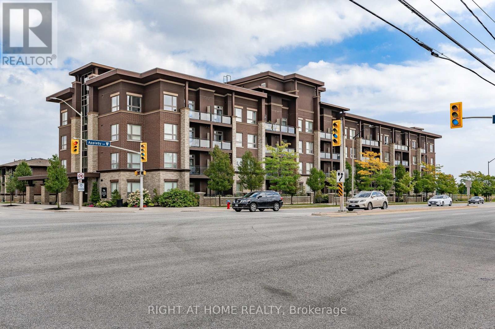 403 - 5020 CORPORATE DRIVE, Burlington, Ontario