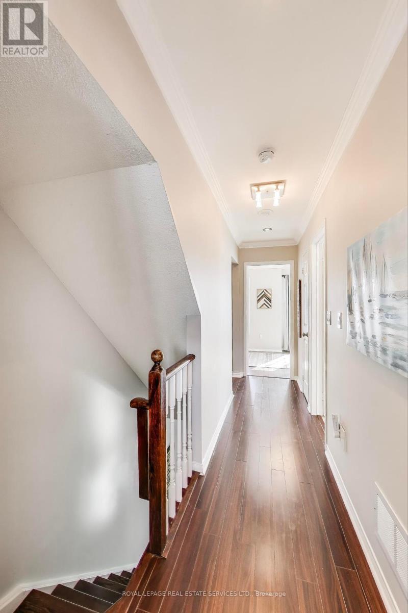 10 - 210 Manitoba Street, Toronto, Ontario  M8Y 4G7 - Photo 11 - W12173621