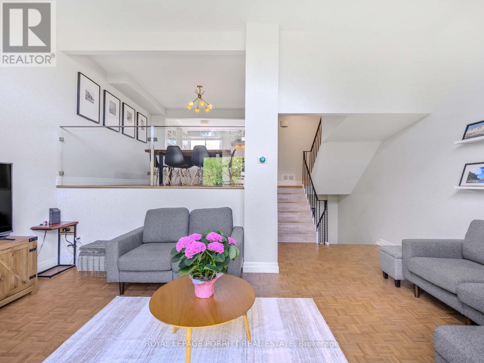 6 - 4 Bradbrook Road, Toronto, Ontario  M8Z 5V3 - Photo 6 - W12173663